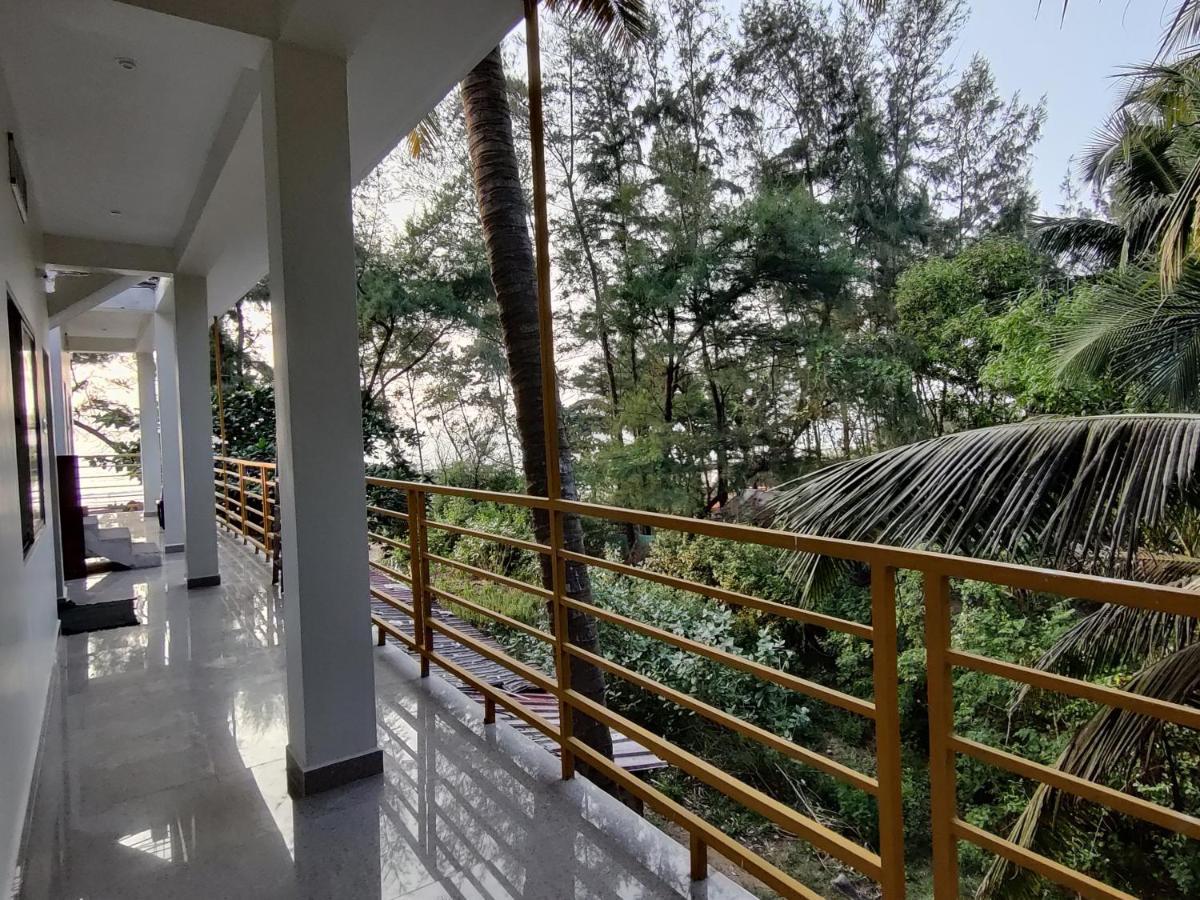 Surya Beach Cafe And Stay Гокарна Номер фото