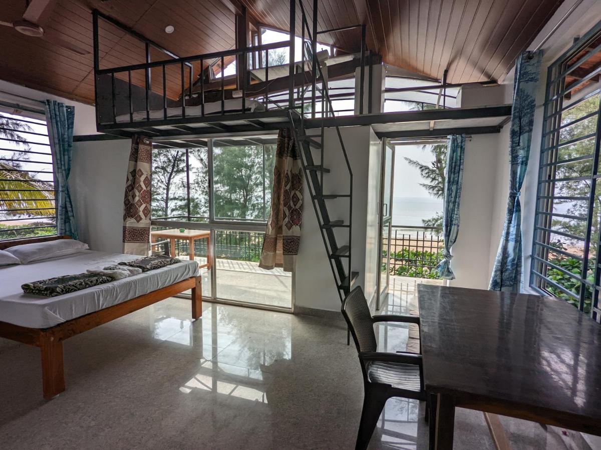 Surya Beach Cafe And Stay Гокарна Екстер'єр фото